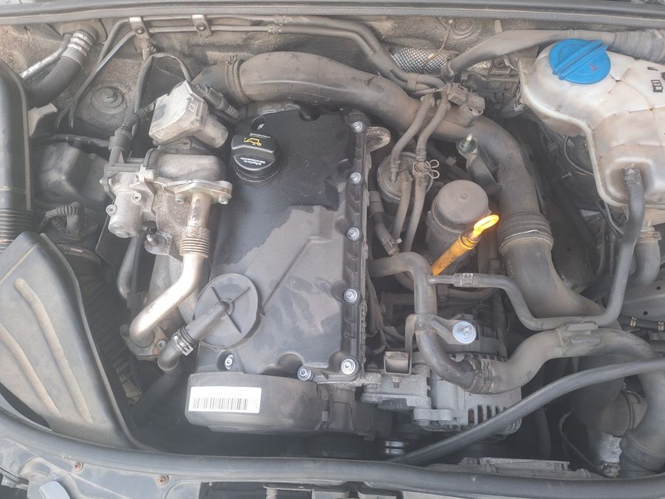 Dezmembrez motor 1.9 bke brb Audi a4 b7
