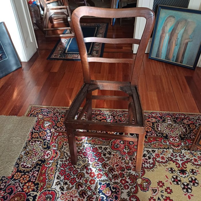 Старинни столове