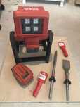 Hilti proiector și dălți