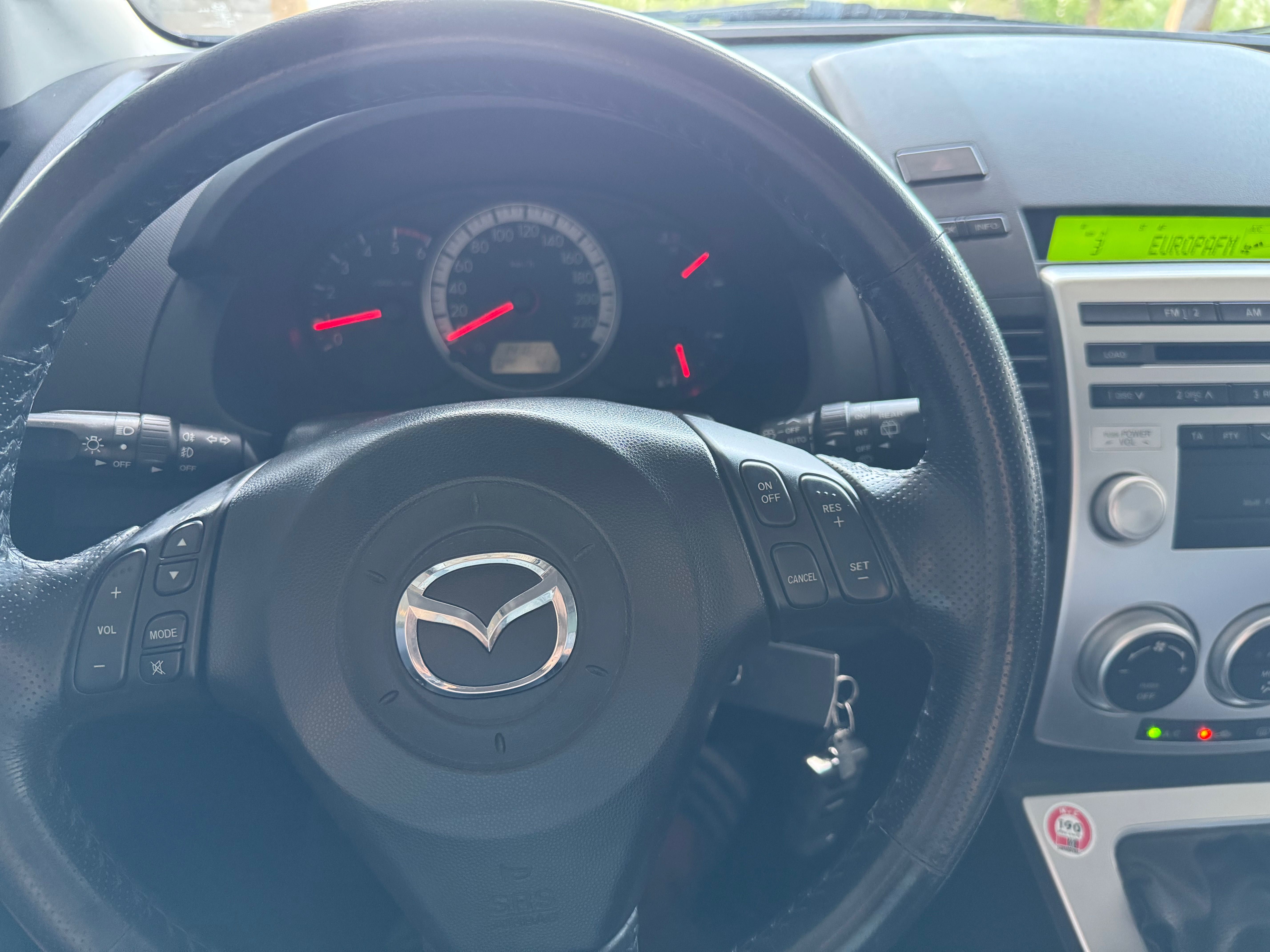 Vand Mazda 5 impecabila