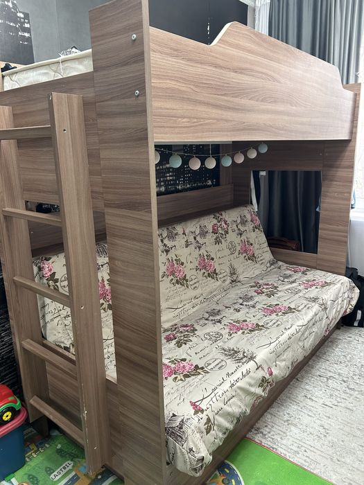 Продам 2-х ярусную кровать-диван