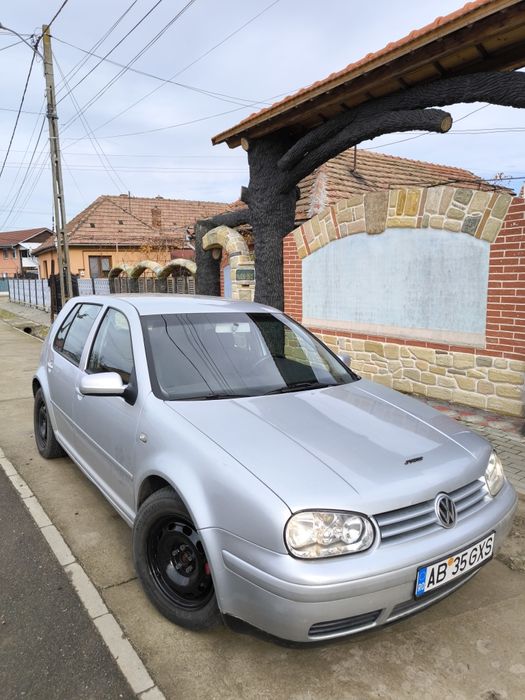 Volkswagen Golf IV 1.6 benzină