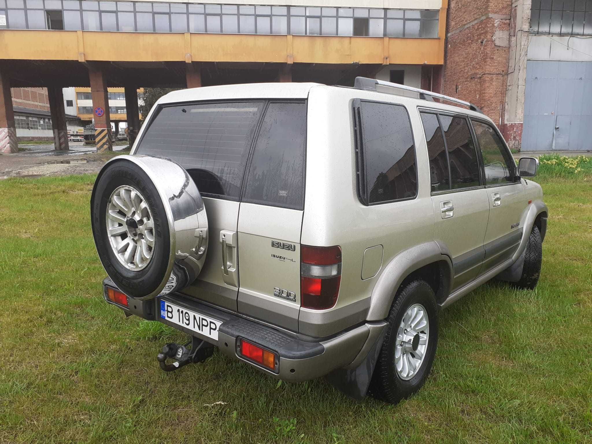 Isuzu Trooper 2001,3.0 d Utilitara 5 locuri