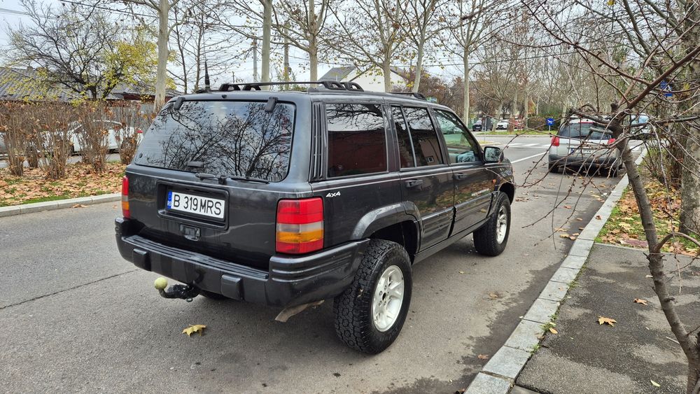 Vând Grand Cherokee ZJ 2,5 tdi