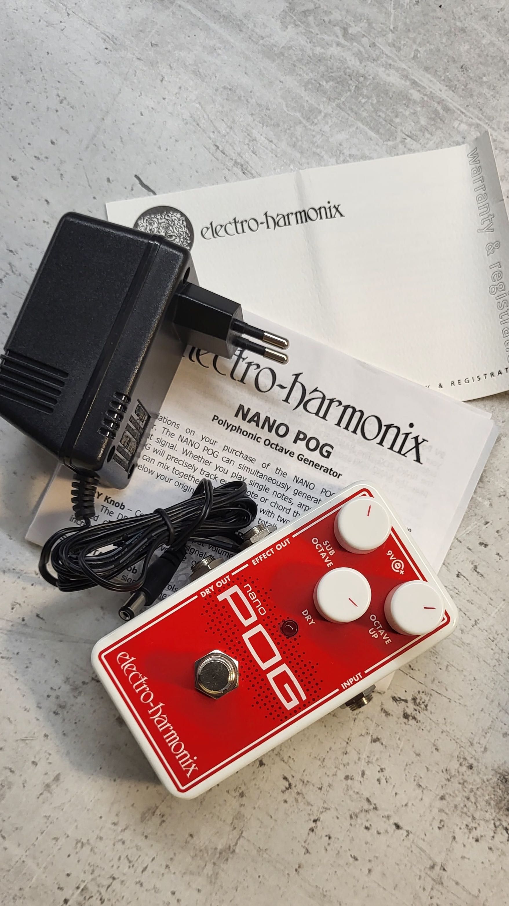 Китарен ефект октавер Electro Harmonix Nano POG