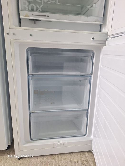 Frigider Siemens 1.84 cm