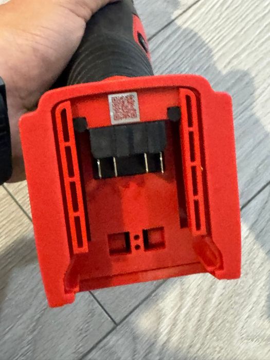 Multifunctionala noua 2025  Milwaukee m18 BMT