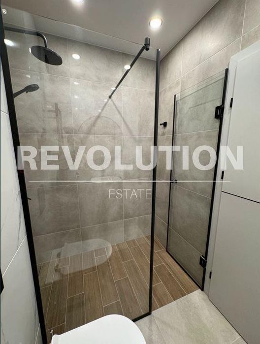 Дава се под наем Двустаен апартамент в Варна, Бриз - 74 кв.м за 1000 € - Снимка #8