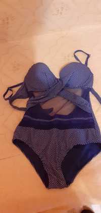 Costum de baie mr 44 nou