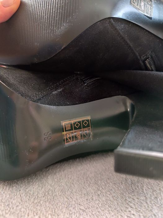 Велурени чизми Guess номер 37.5