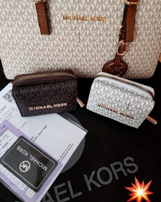 Geanta MK classic bej cu maro+portofel  saculet, eticheta