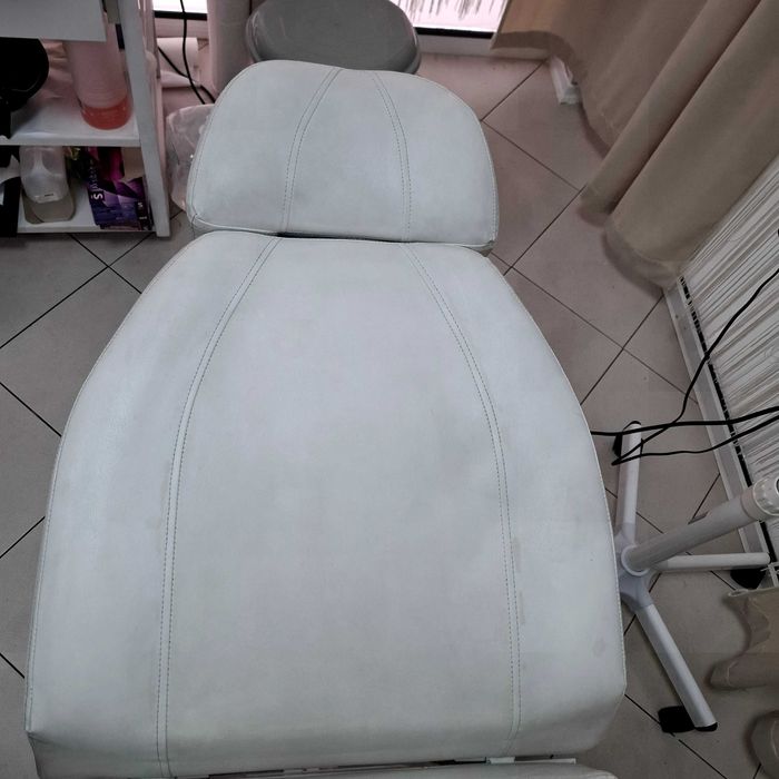 Козметична кушетка