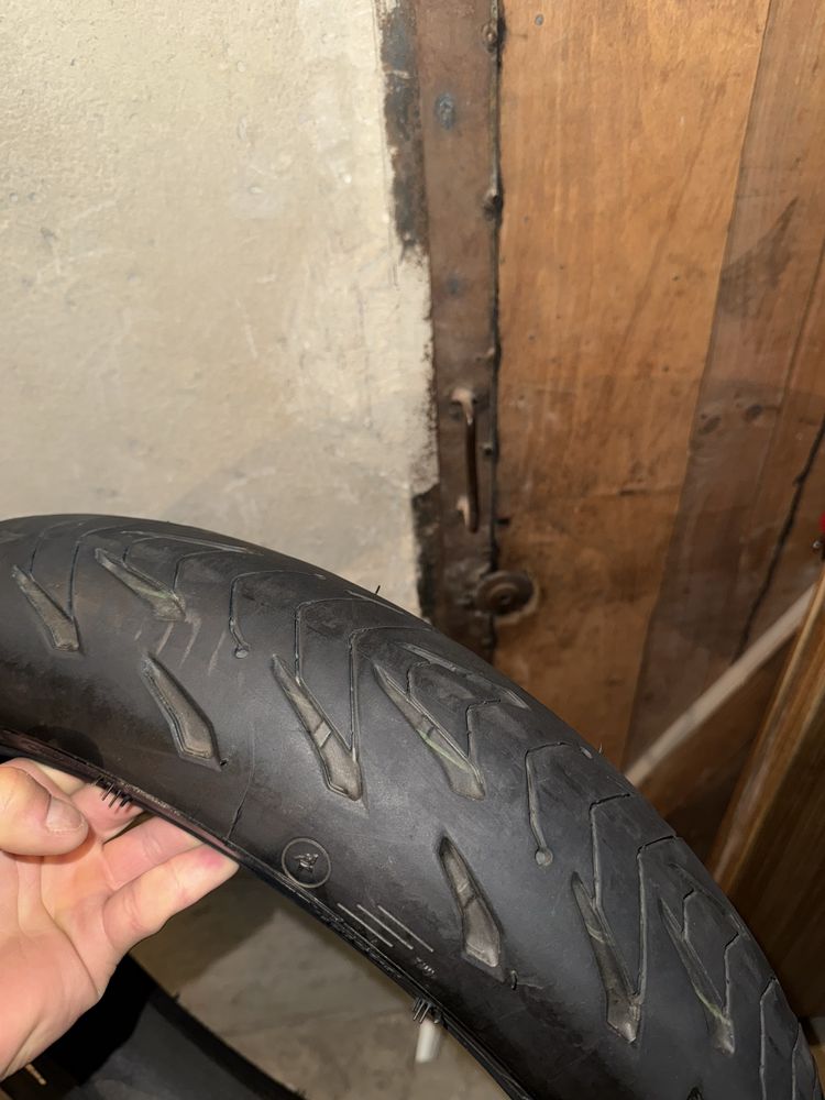 Предна гума за мотор Michelin Road 5  120/70/17