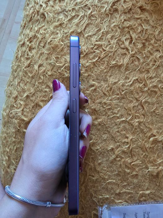 Samsung S24 телефон