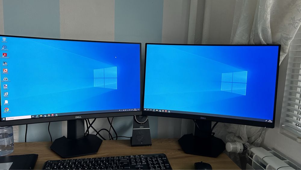 Геймърски Монитори Dell S2422HG