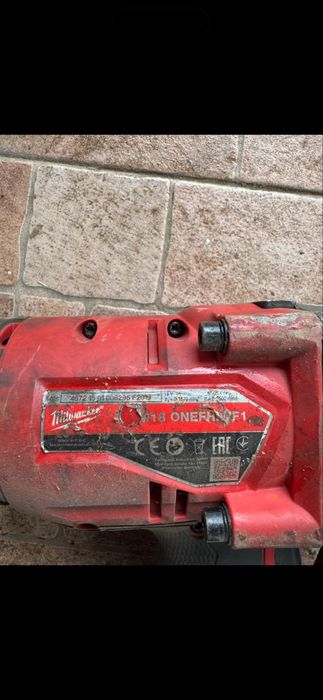 Milawaukee m18 defecta pret 450 lei