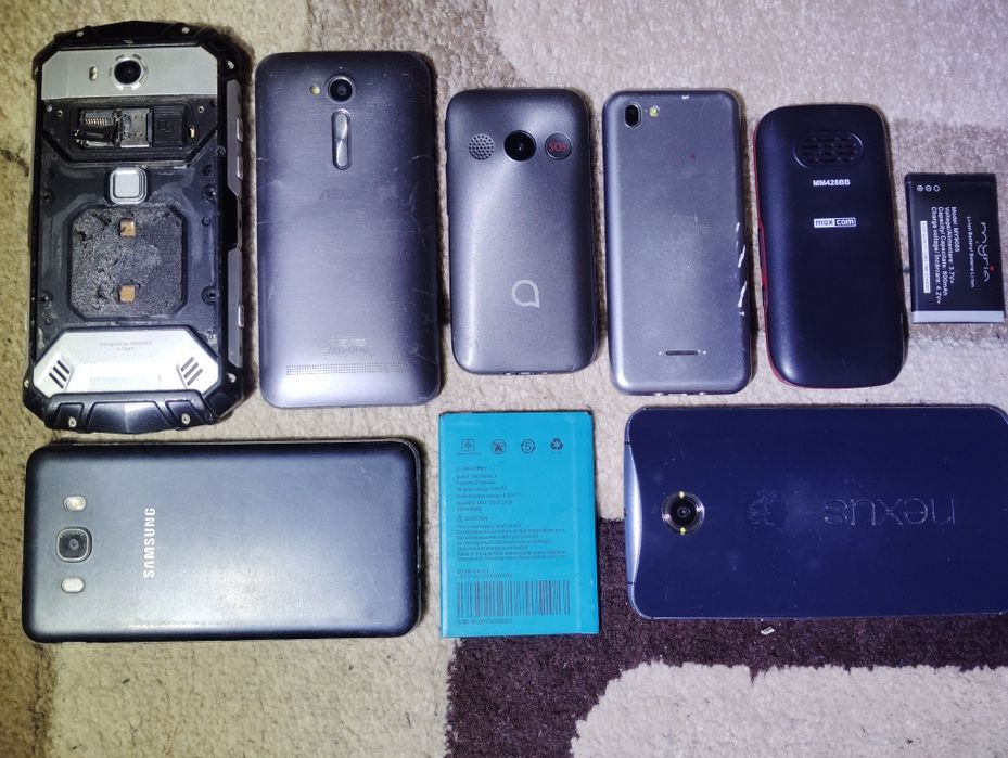 Lot telefoane și tablete piese