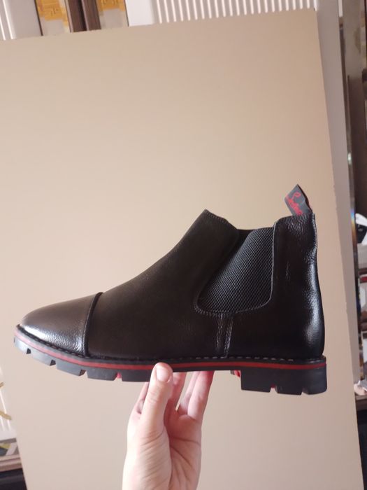 Лабутен чёрный кожаный вариант