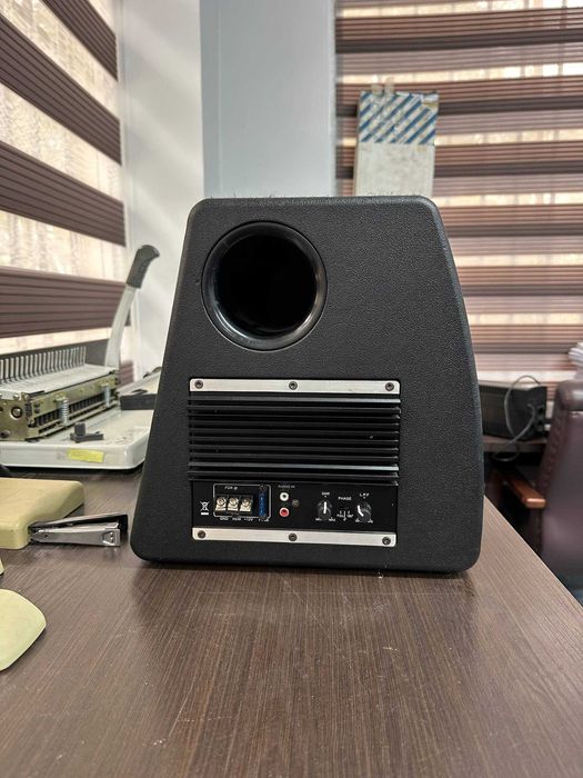 Активный сабвуфер 10" дюймовый EDIFIER