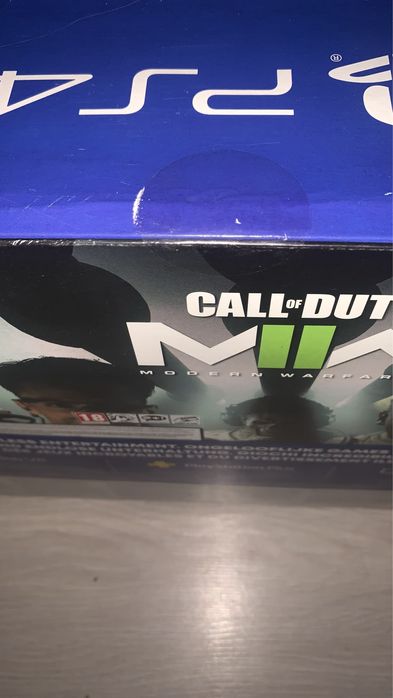 SIGILATA Consola Sony PS4 Slim 500GB + Joc Call Of Duty MODABILA