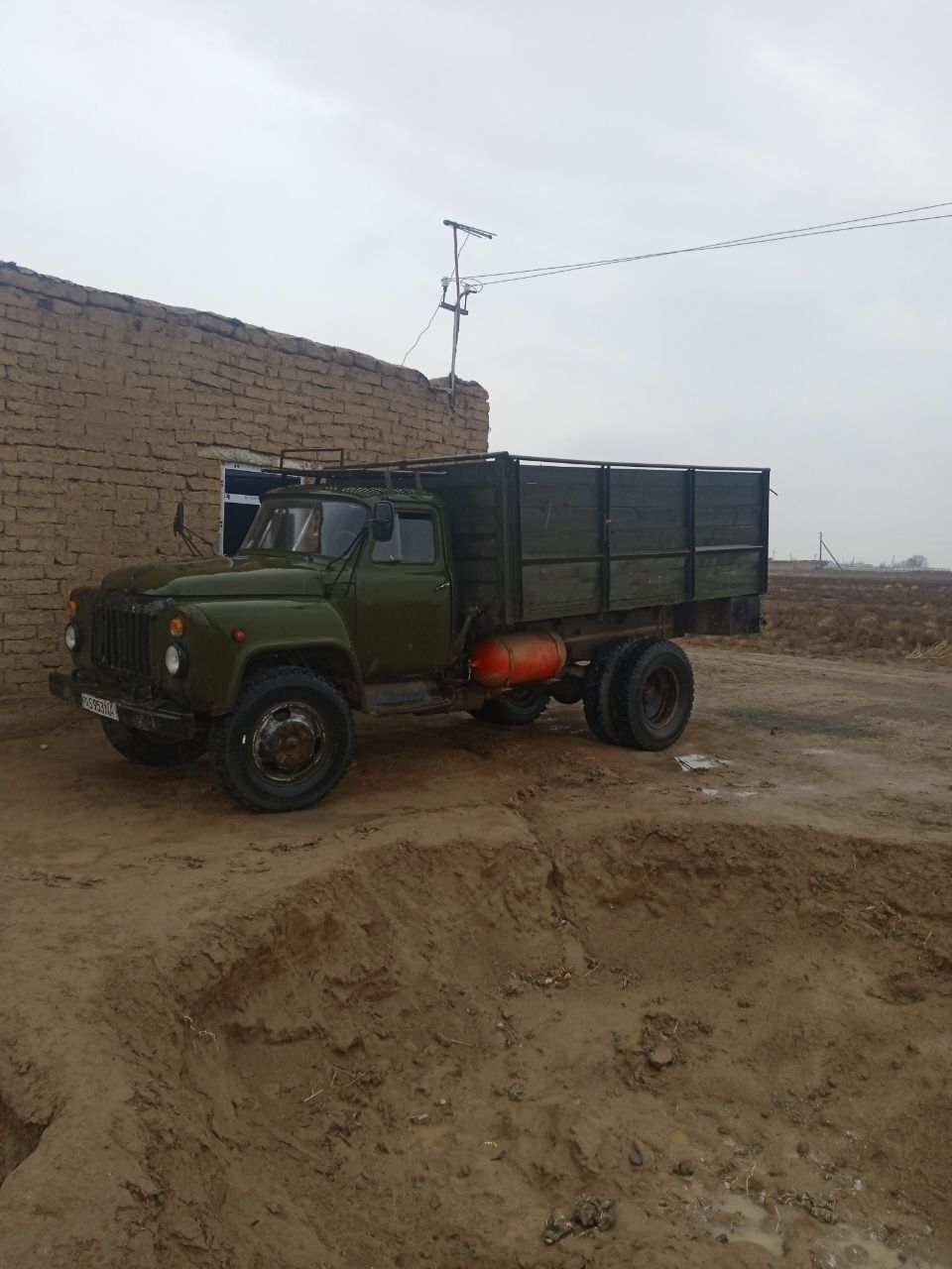 Sotiladi srochni holati alo manzil nushon tumani