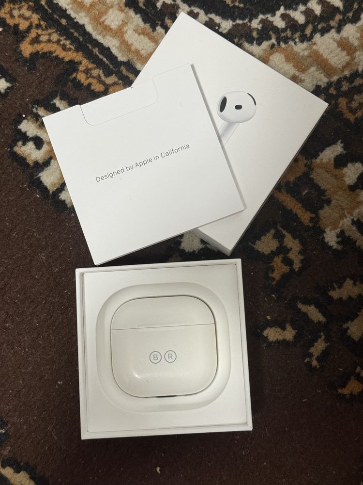Airpods 4 noise cancellation