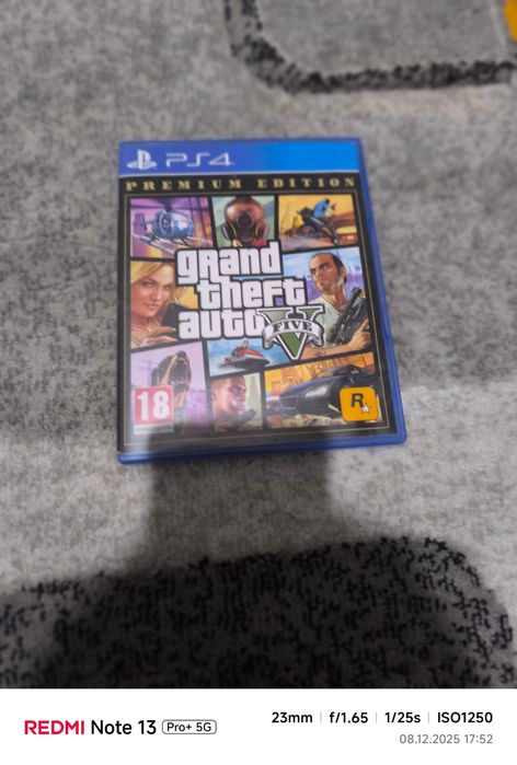 Ps4 pro със 6 игри