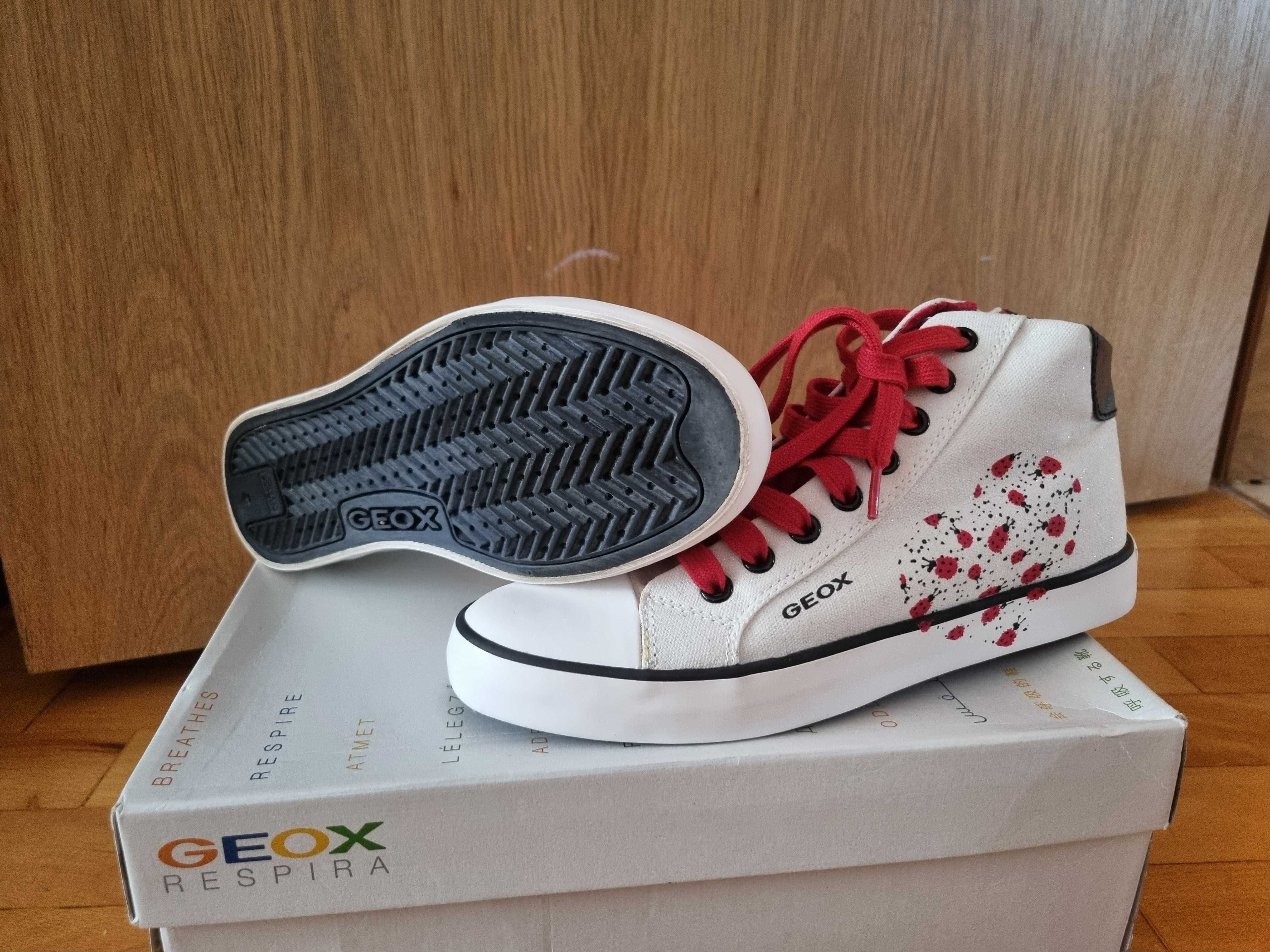 Юношески/дамски дишащи кецове GEOX