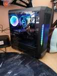 Продавам геймърски компютър AMD