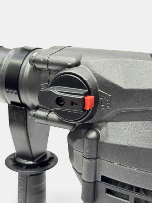 Перфоратор электрический TEH TH4016, 1600 Вт, 9 Дж, 650 об/мин