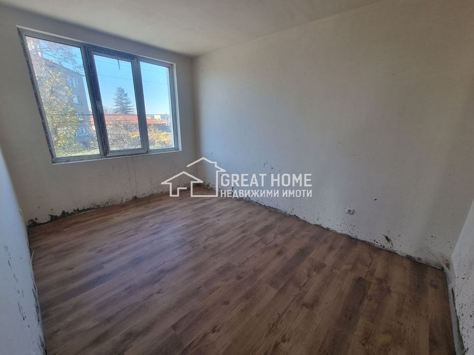 Тристаен ! Южен !