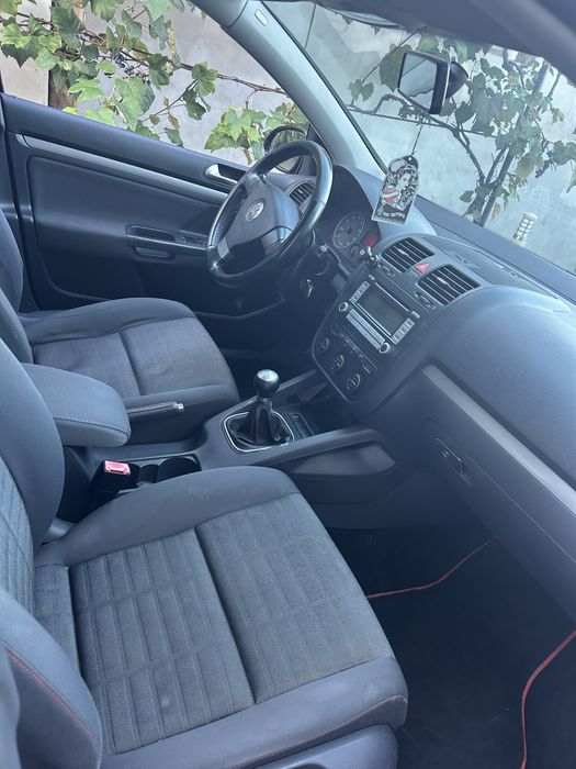 Vând golf 5 1.6 Goal