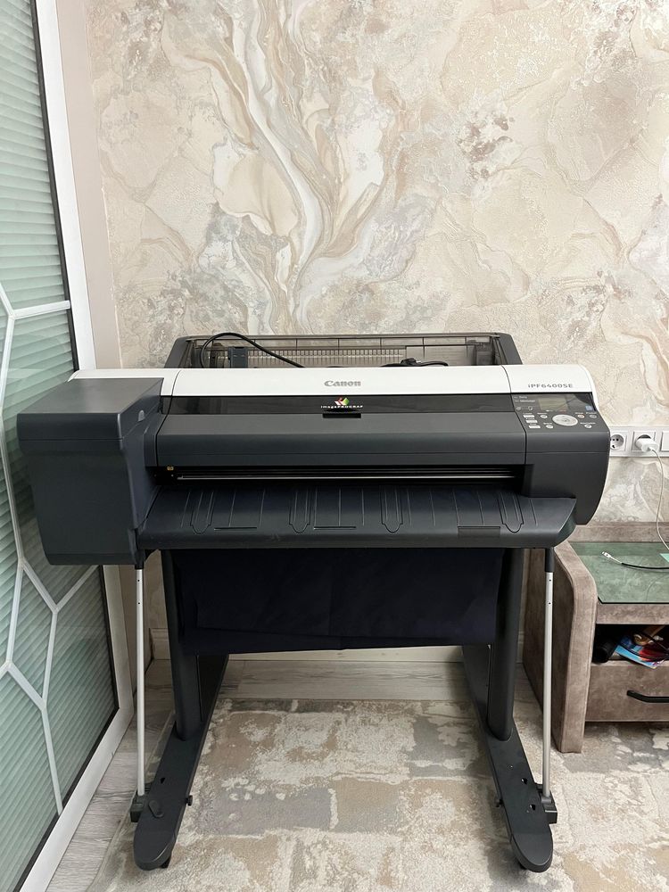 Продается плоттер Canon imagePROGRAF iPF6400SE