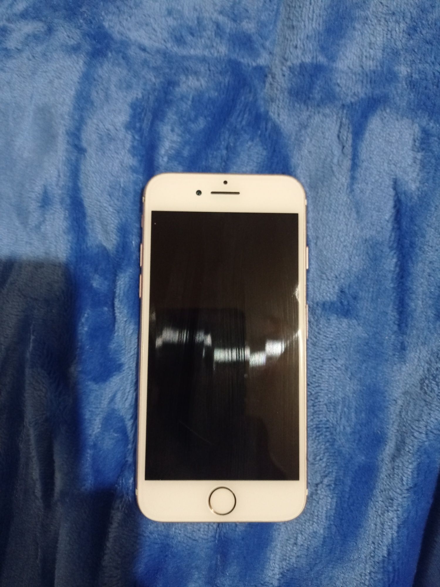 ИЗГОДНО Iphone 7