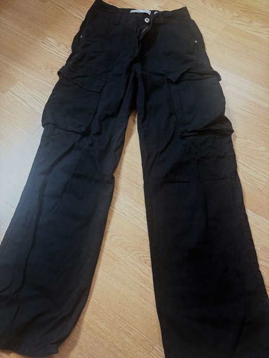 Bershka карго панталон