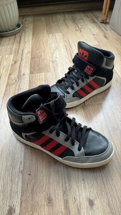 Adidas Nike Jordan