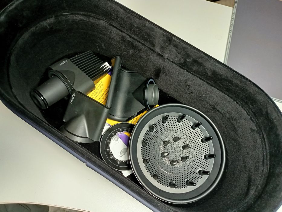 Vând Uscător pat Dyson