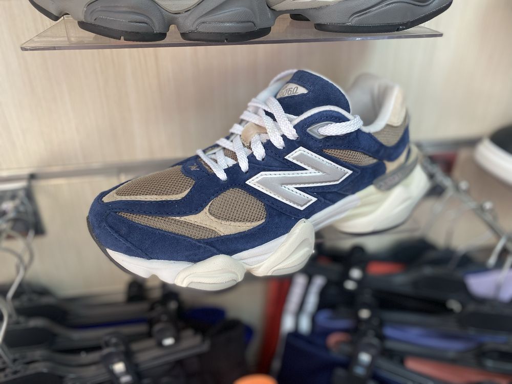 New Balance 9060 U9060LBB