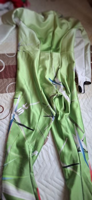 Сьстезателен ски гащеризон