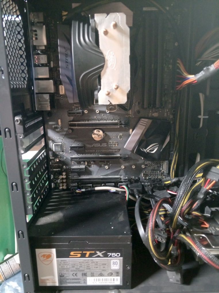Продам процессор Z270H i5-7600K ОЗУ 16g SSD M2 256g блок 750w plus 80
