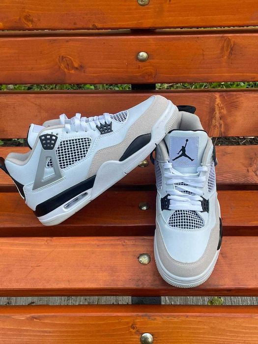 Jordan 4 Military Black - 44.5