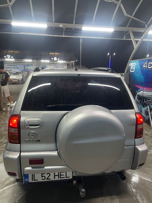 Vand toyota rav4 2005 2.0d 4x4 turbină noua, injectoare recondiționate