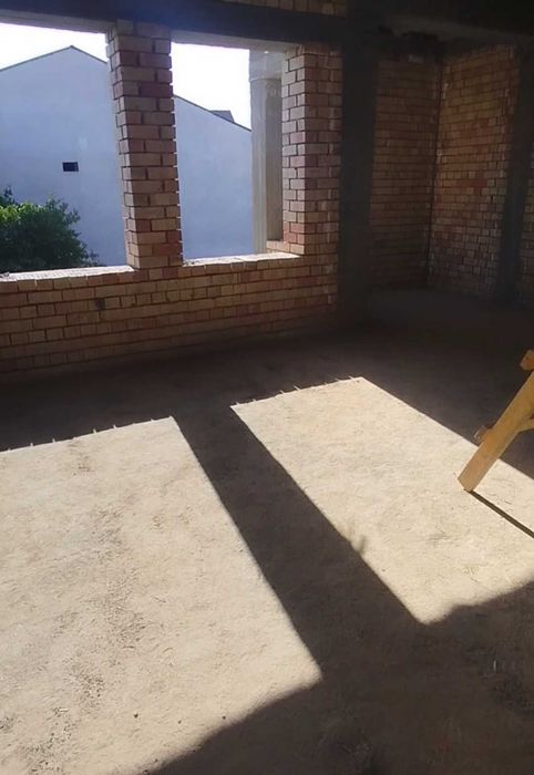 Дом коробка,кирпич жженный,3.6сотки,Хасанбой.Свой