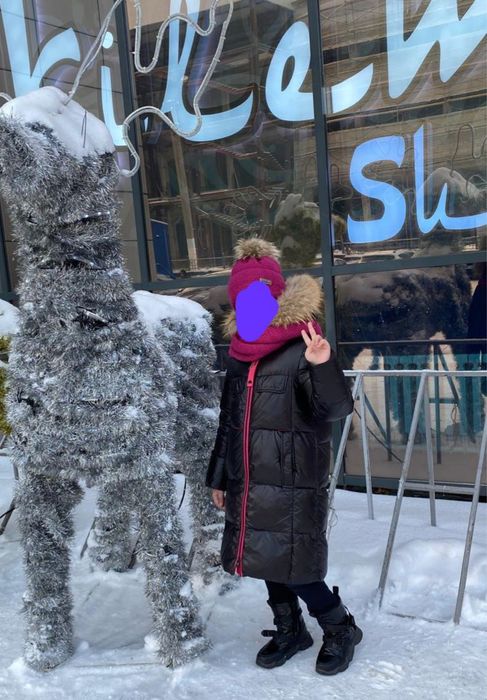 Продам куртку на девочку