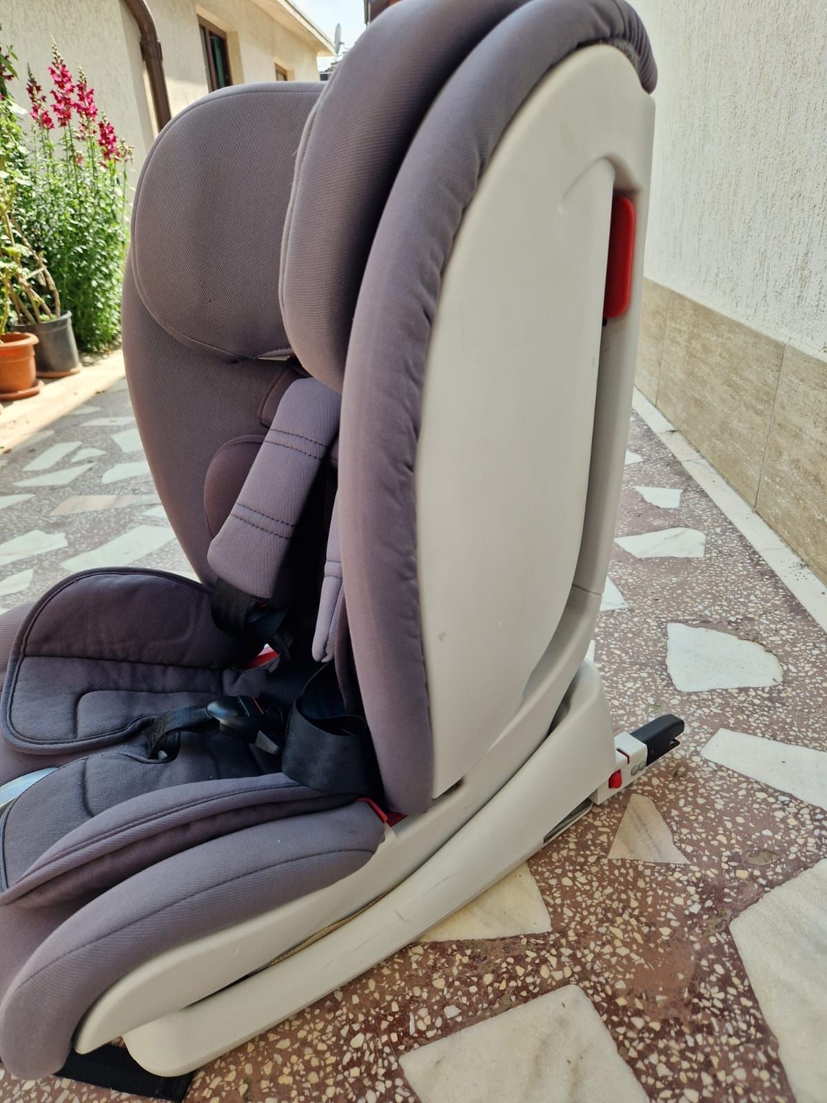 Scaun auto cu Isofix grupa 9-36 kg COCCOLLE Vela-Fix gri