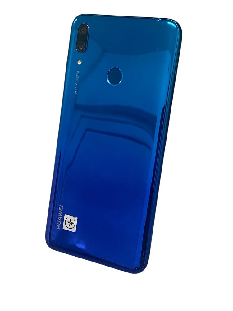 Телефон Huawei Y7 32GB