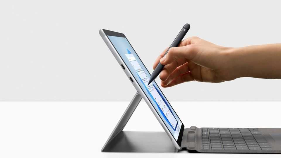 Microsoft New Surface Pro 9 13"  i7 Ram 16GB SSD 512GB Windows 11