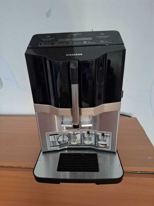 Espressor complet automat SIEMENS EQ3 S300