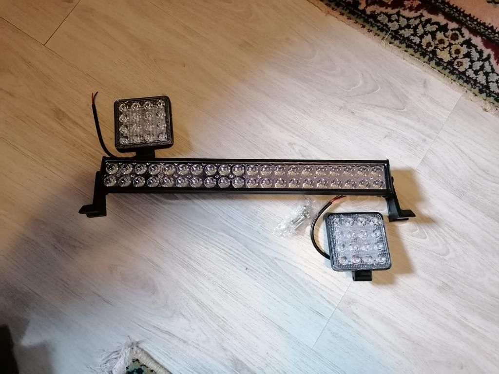 Set proiectoare led 2bucx48w plus ledbar 120w duraluminiu