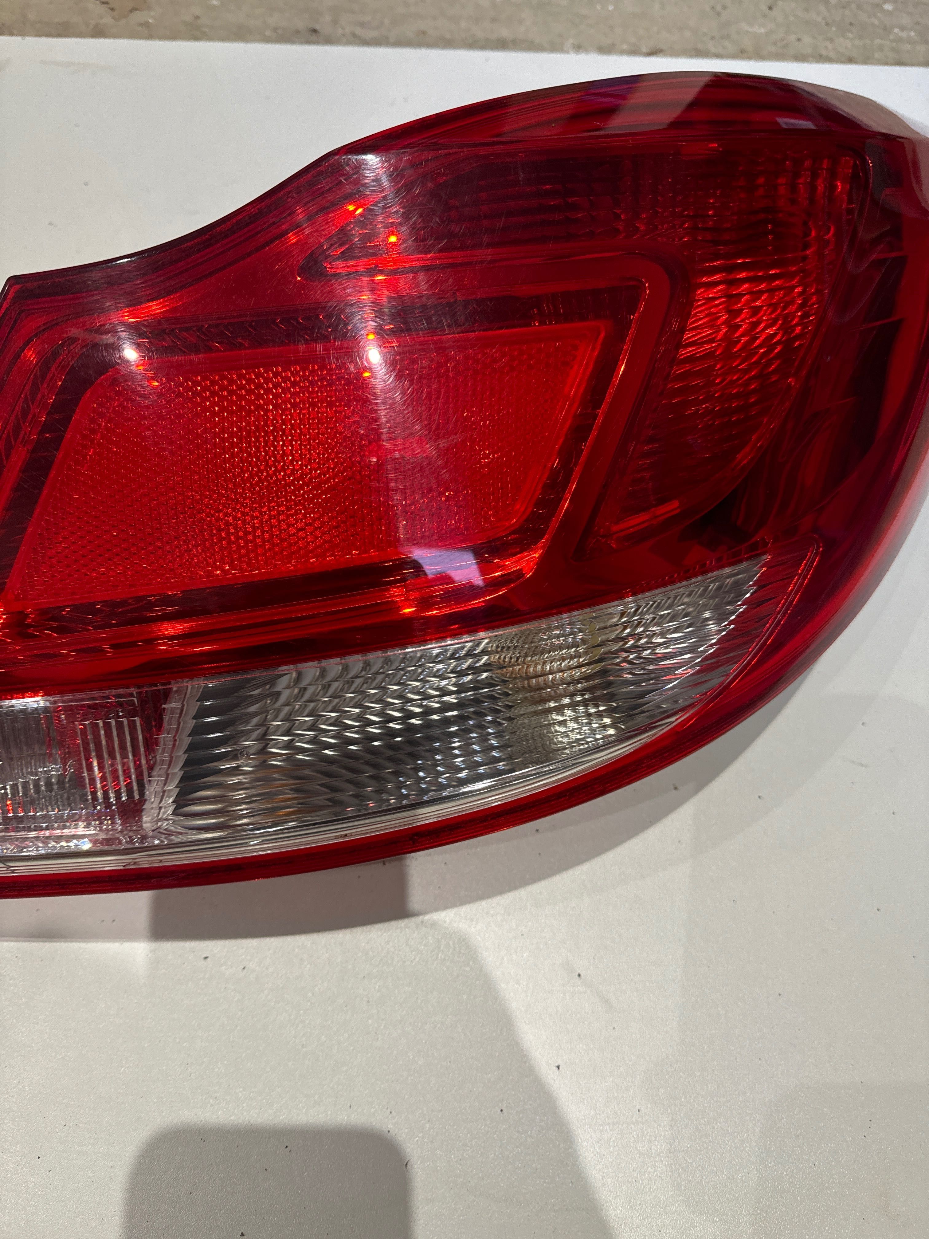 Opel Insignia задни светлини стопове